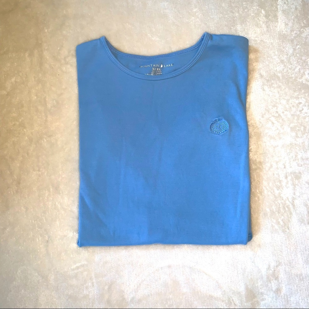 🌺3/$15🌺 Mountain⛰ Lake Woman’s Top